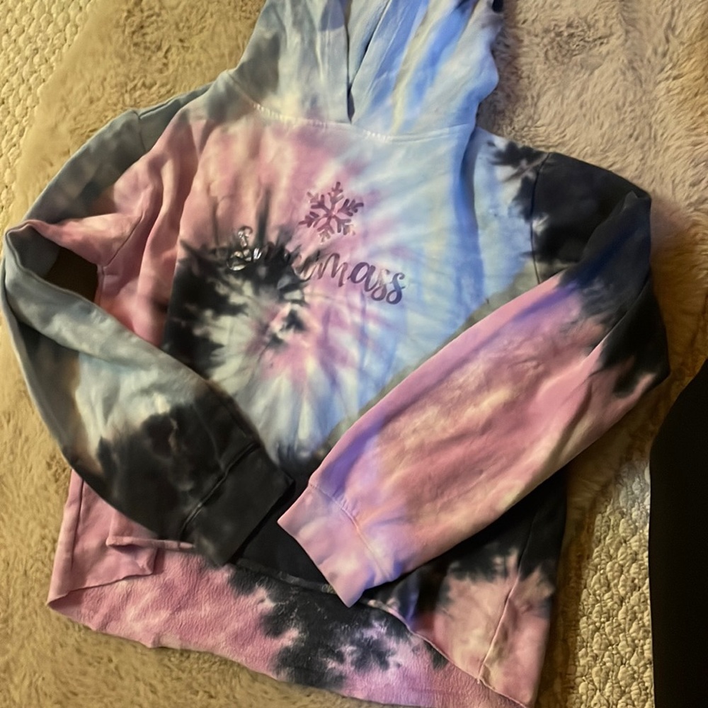 Girls tie dye hoodie from Snowmass CO size L